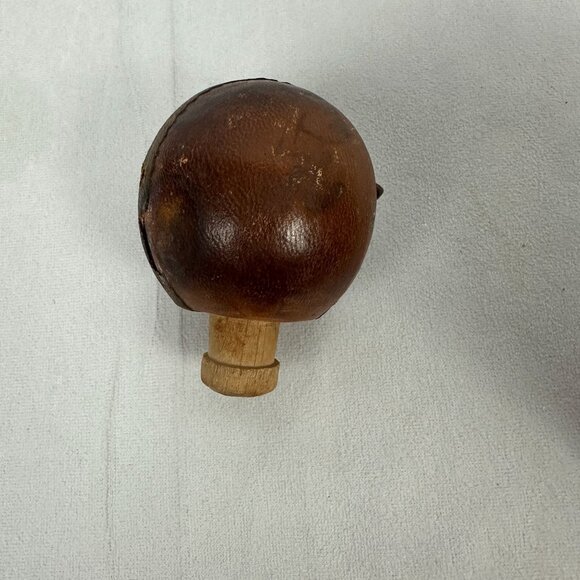 Vintage Leather Wrapped Decanter Wooden Stopper & Embossed Design A Menini Italy - Picture 9 of 9